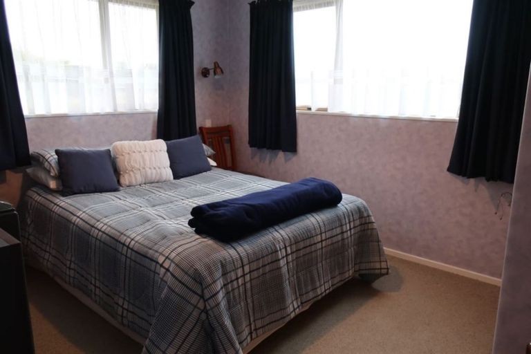 Photo of property in 8 Clyde Carr Crescent, Waimataitai, Timaru, 7910