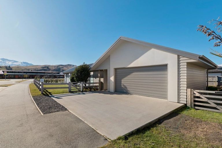 Photo of property in 1 Risinghurst Terrace, Lower Shotover, Queenstown, 9304