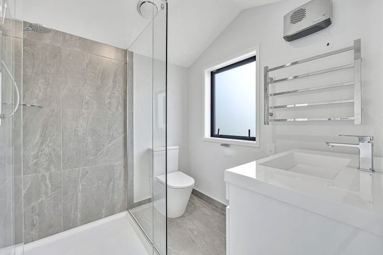 Photo of property in 7/60 Kemp Road, Massey, Auckland, 0614