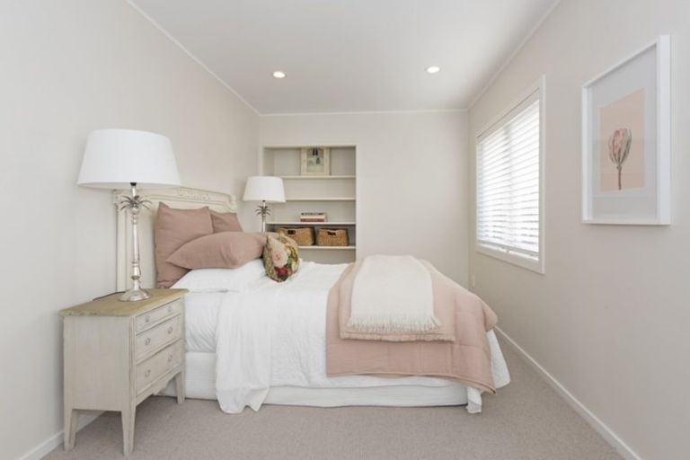 Photo of property in 184 Kohimarama Road, Kohimarama, Auckland, 1071