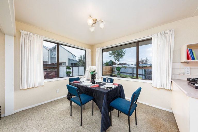 Photo of property in 100 Farrington Avenue, Bishopdale, Christchurch, 8053