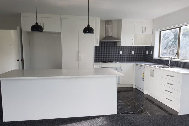 Photo of property in 29 Balgowan Terrace, Conifer Grove, Takanini, 2112