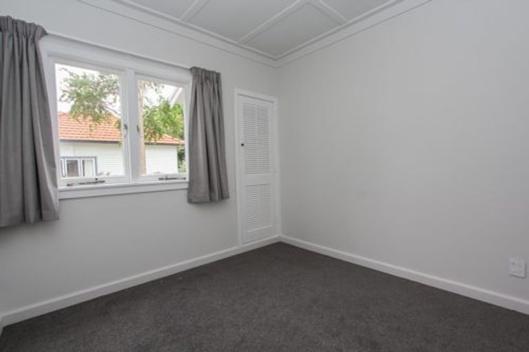 Photo of property in 11 Wilson Street, Hamilton East, Hamilton, 3216