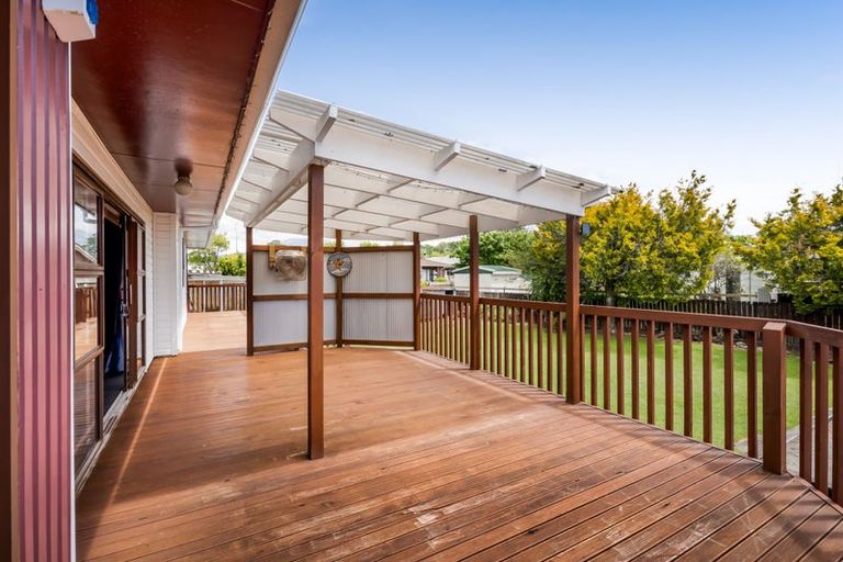 Photo of property in 5 Titoki Place, Inglewood, 4330