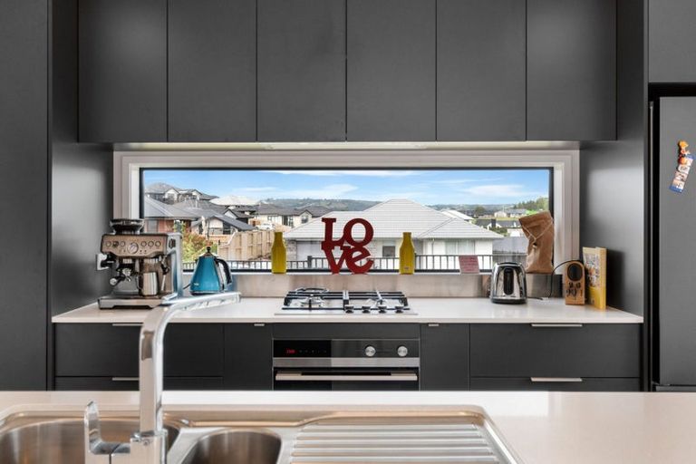 Photo of property in 8 Anglers Way, Omokoroa, 3114