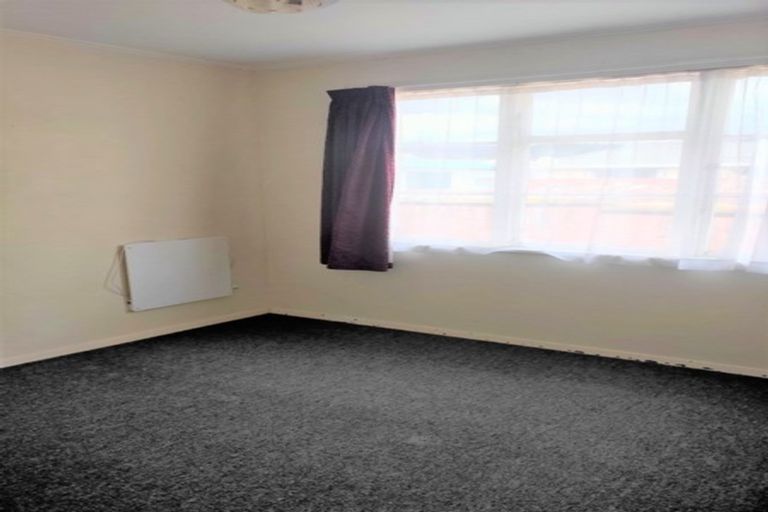 Photo of property in 5 Redwood Street, Elderslea, Upper Hutt, 5018