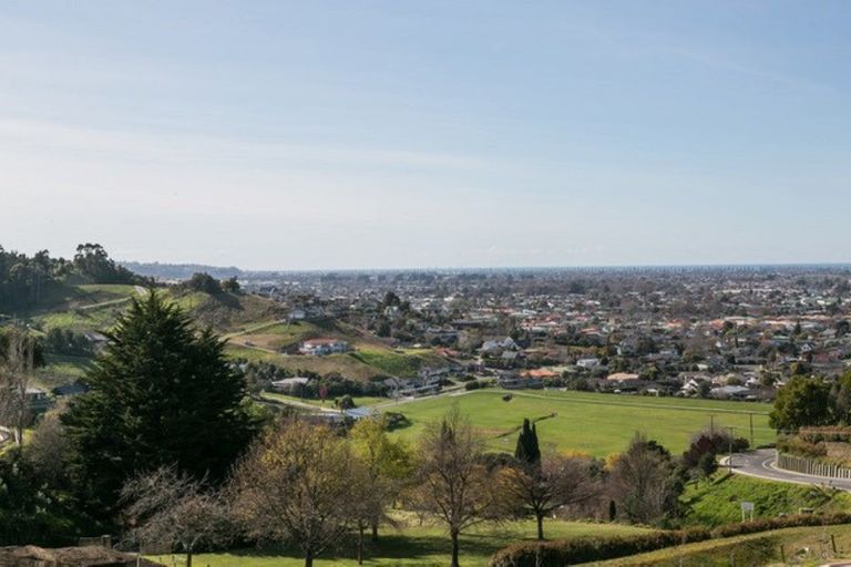 Photo of property in 3 Te Roera Drive, Taradale, Napier, 4112