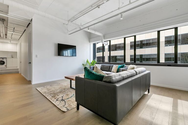 Photo of property in 17g Albert Street, Palmerston North, 4414