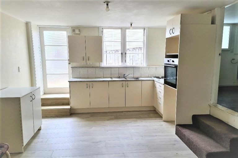 Photo of property in 41b Glengarry Road, Glen Eden, Auckland, 0602