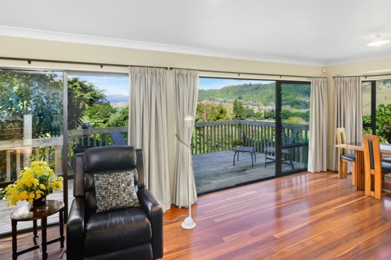 Photo of property in 6 Ridge Road, Lake Okareka, Rotorua, 3076