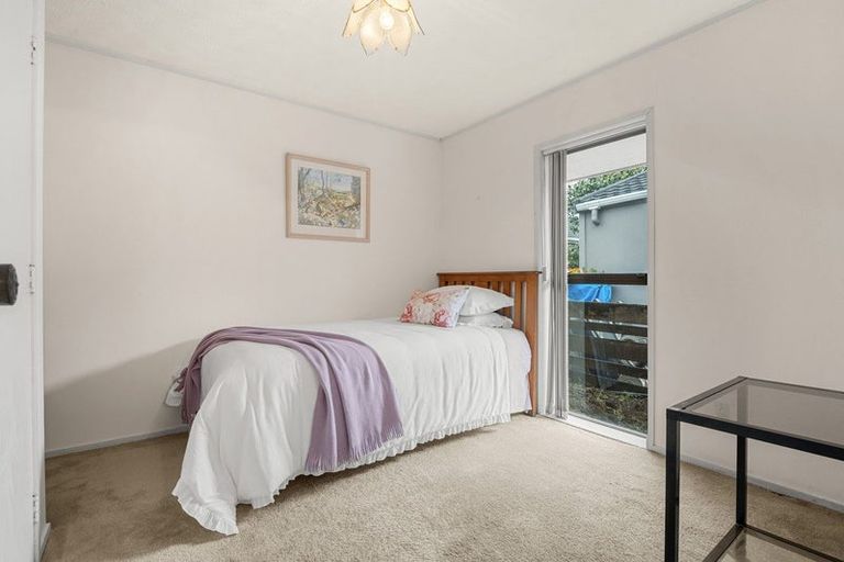 Photo of property in 2/4 Beach Road, Orewa, 0931