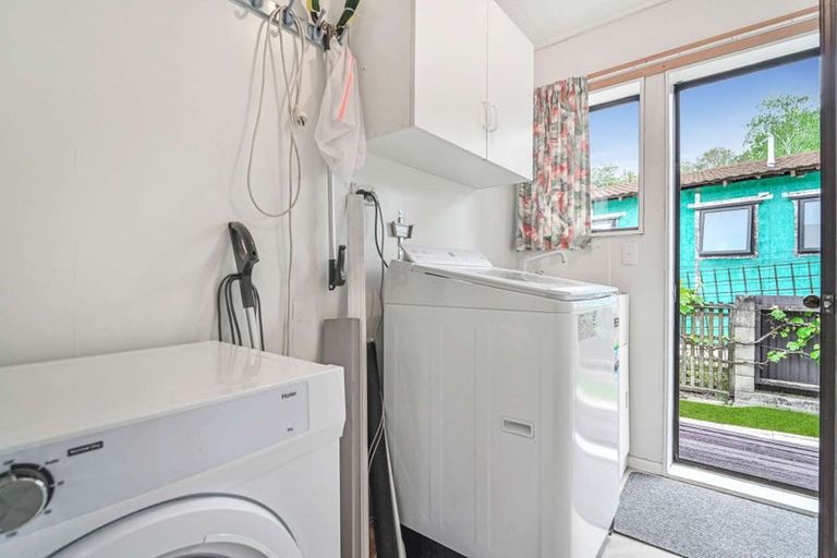 Photo of property in 60 Abbotsford Road, Waipawa, 4210