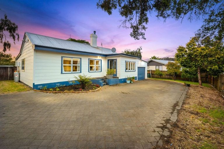 Photo of property in 1/17 Glen Road, Ranui, Auckland, 0612