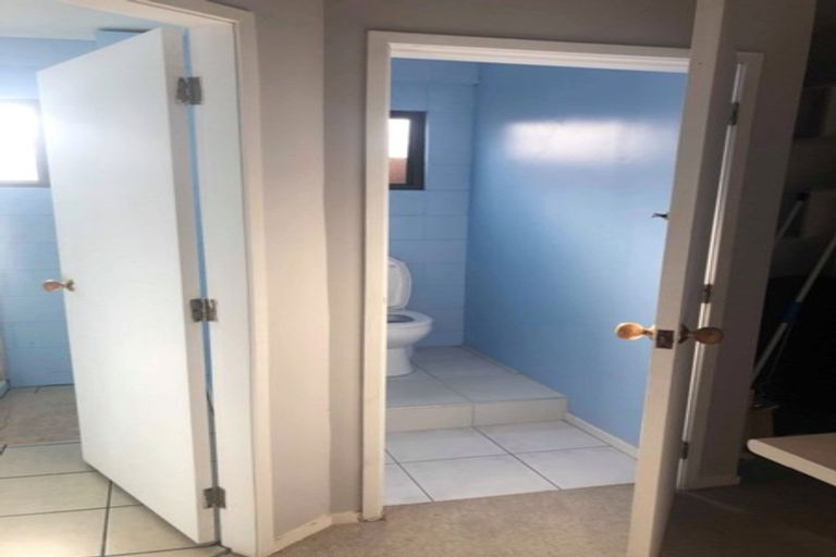 Photo of property in 21 Waitawa Place, Lynmore, Rotorua, 3010