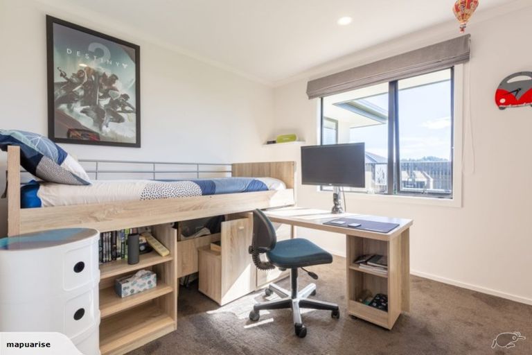 Photo of property in 4 Les Wakefield Road, Mapua, 7005