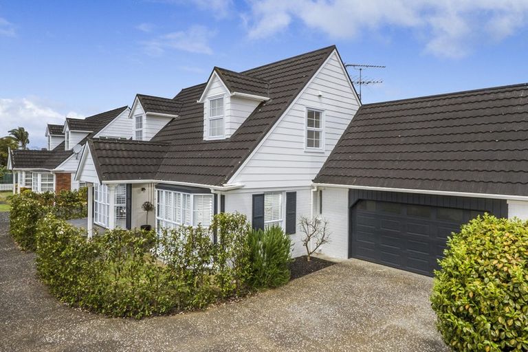 Photo of property in 2/15 Saltburn Road, Milford, Auckland, 0620
