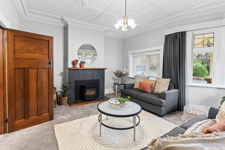 Photo of property in 241 Bay View Road, Saint Clair, Dunedin, 9012