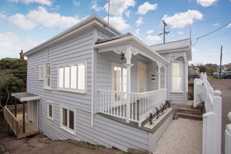 Photo of property in 27a Sussex Street, Levin, 5510