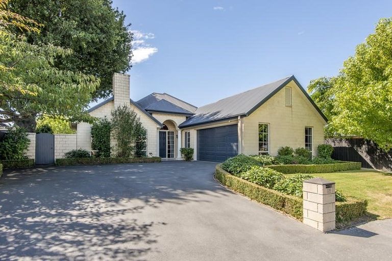 Photo of property in 57 Skyedale Drive, Harewood, Christchurch, 8051