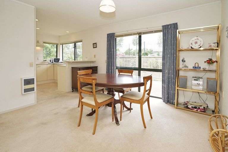 Photo of property in 81 Grosvenor Gardens, Flagstaff, Hamilton, 3210