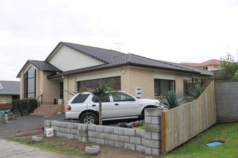 Photo of property in 16 Navan Place, Dannemora, Auckland, 2016