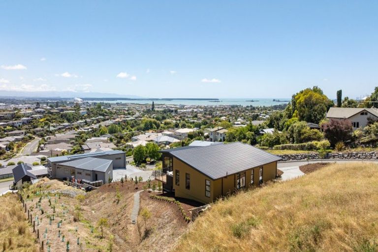 Photo of property in 10 Resolution Place, Richmond, 7020