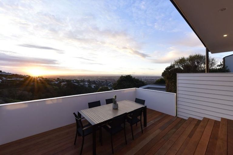 Photo of property in 85 Longhurst Terrace, Cashmere, Christchurch, 8022