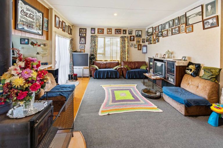 Photo of property in 30 Konini Street, Tawhero, Whanganui, 4501