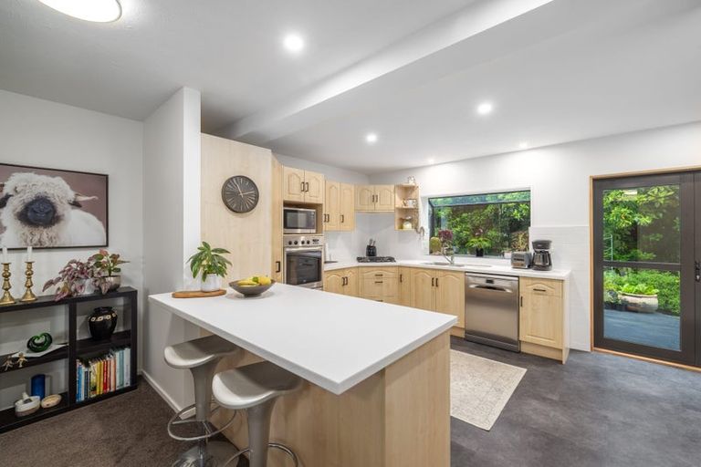 Photo of property in 37b Highland Place, Avonhead, Christchurch, 8042