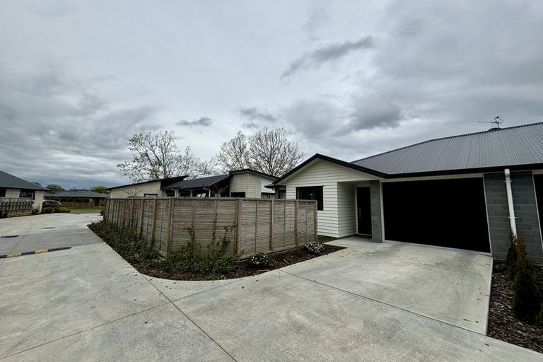 Photo of property in 4/35 North Ridge Drive, Rototuna North, Hamilton, 3210