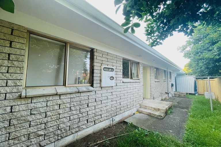 Photo of property in 2/15 Hayward Road, Papatoetoe, Auckland, 2025