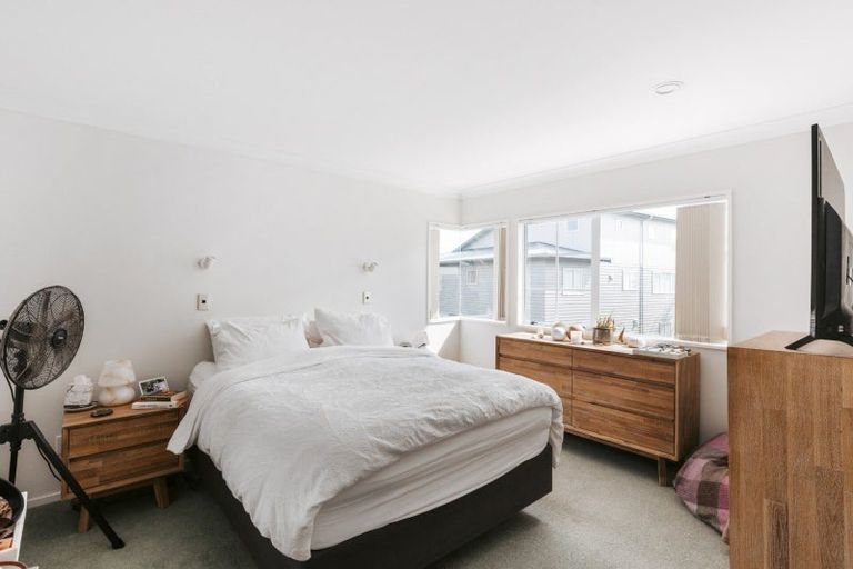 Photo of property in 23a Sunbrae Grove, Mount Maunganui, 3116