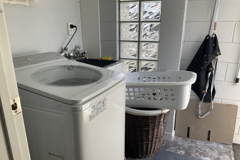 Photo of property in 96 Napier Road, Terrace End, Palmerston North, 4410