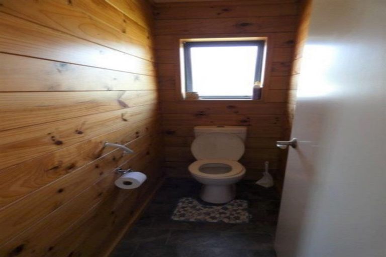 Photo of property in 32 Bonar Street, Ross, 7812