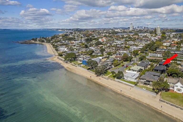 Photo of property in 34a Saltburn Road, Milford, Auckland, 0620