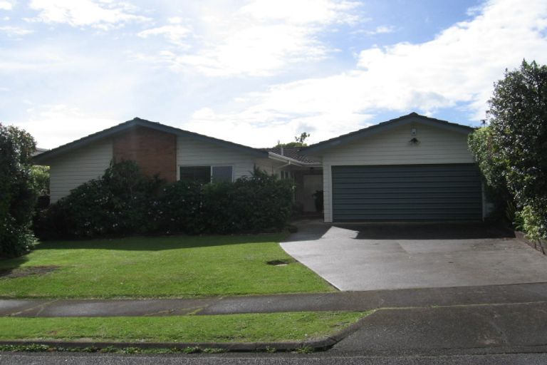 Photo of property in 4 Andrea Place, Sunnyhills, Auckland, 2010