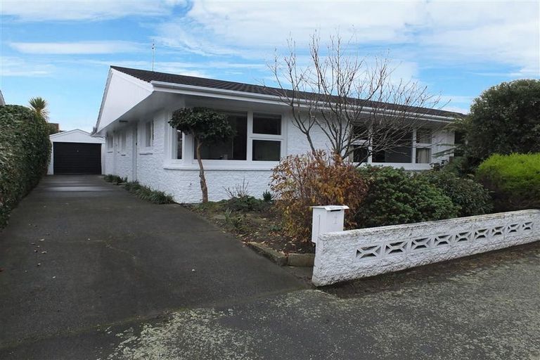 Photo of property in 2/4 Molesworth Place, Somerfield, Christchurch, 8024