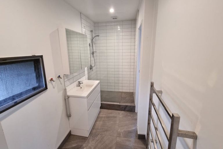 Photo of property in 2/59 Norwood Road, Bayswater, Auckland, 0622