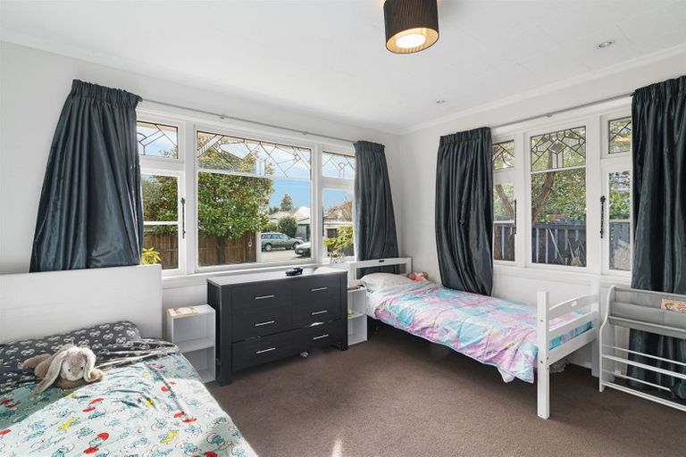 Photo of property in 210 Weston Road, St Albans, Christchurch, 8052