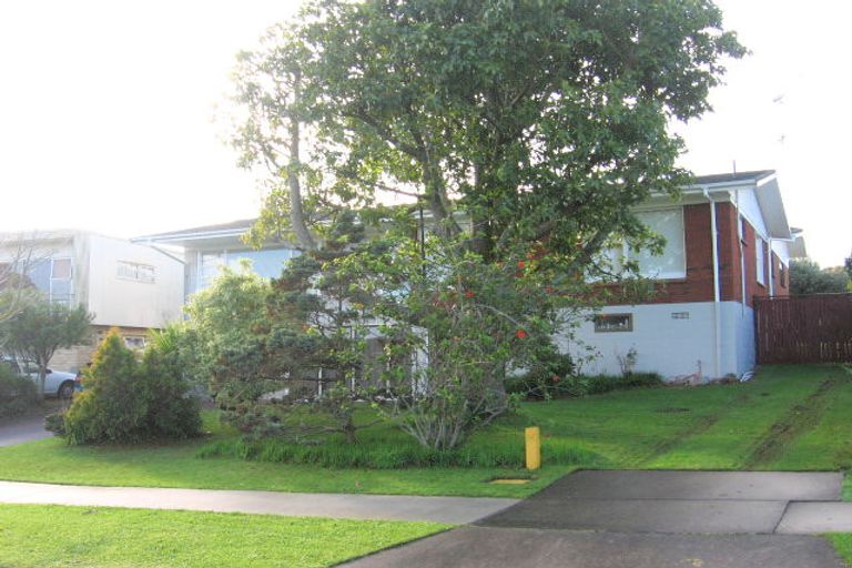 Photo of property in 13 Belmere Rise, Farm Cove, Auckland, 2012