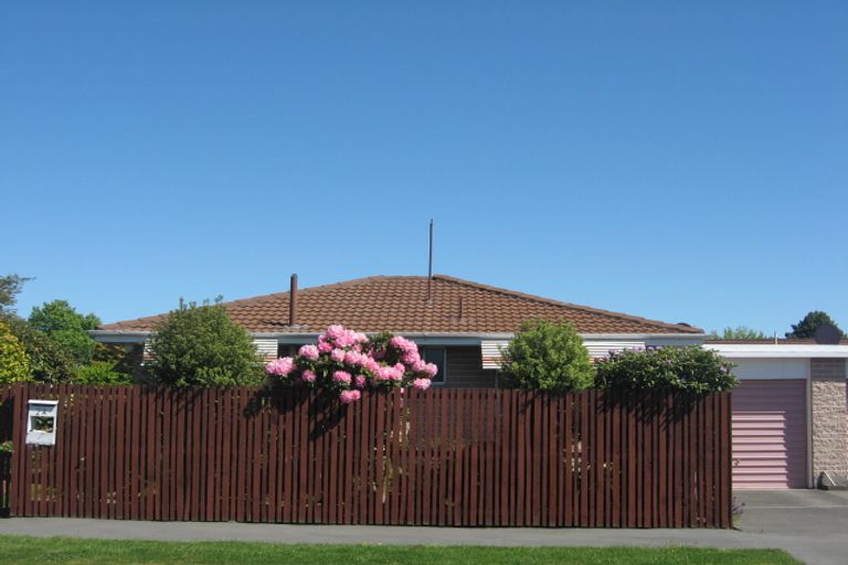 Photo of property in 2/2 Westmorland Place, Bishopdale, Christchurch, 8053