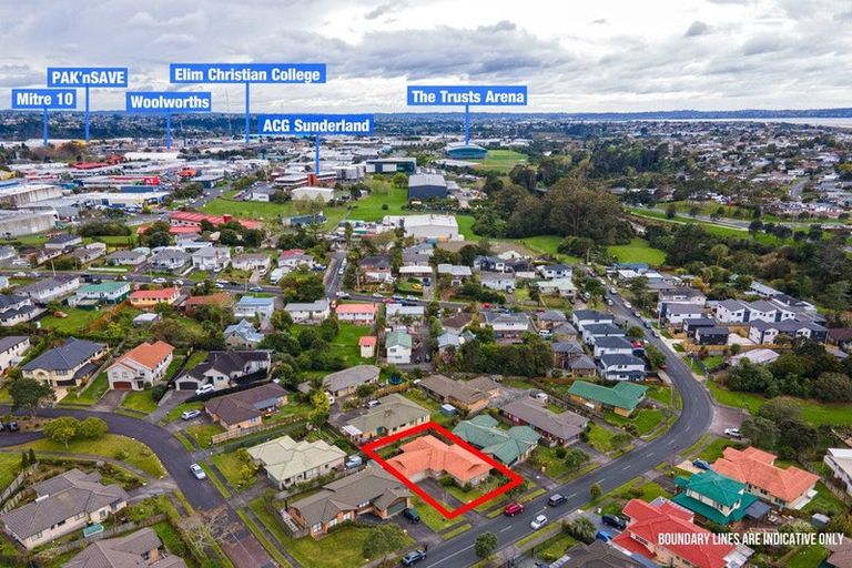 Photo of property in 112 Buscomb Avenue, Henderson, Auckland, 0610