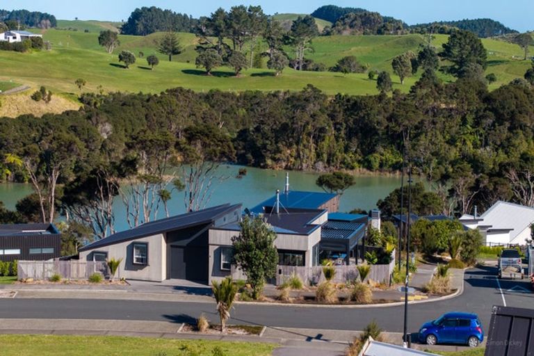 Photo of property in 4 Omahina Street, Raglan, 3225