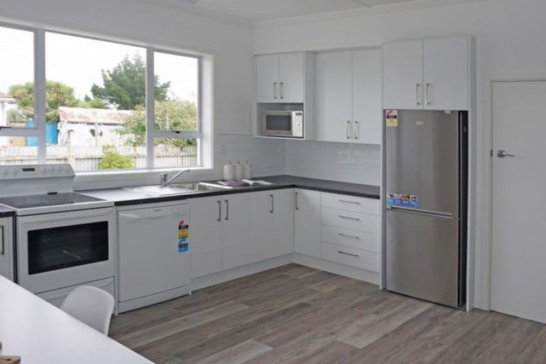 Photo of property in 21 Dyson Street, Strathern, Invercargill, 9812