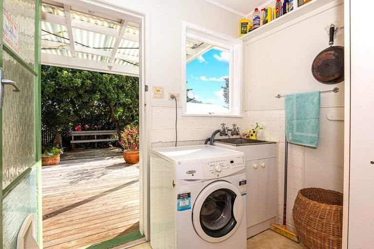 Photo of property in 25 Clark Street, Hikurangi, 0114