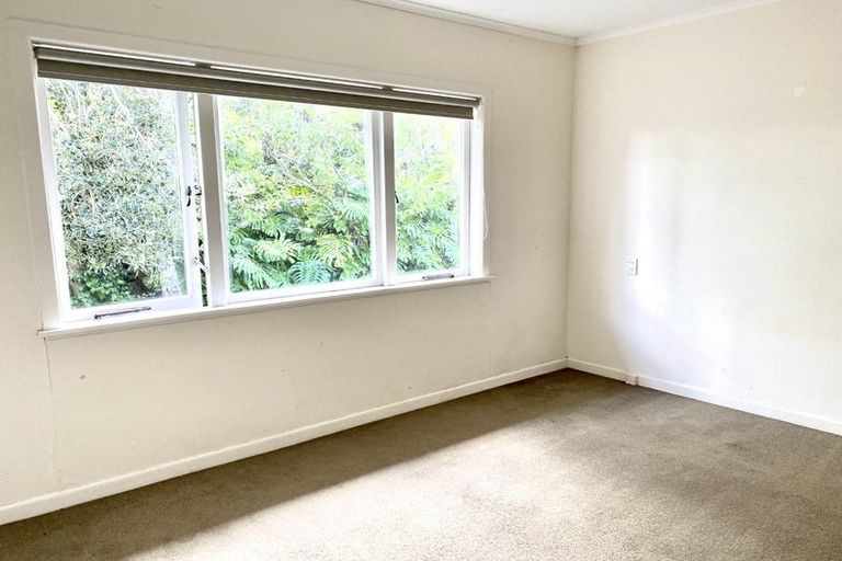 Photo of property in 77 Sunrise Avenue, Murrays Bay, Auckland, 0630