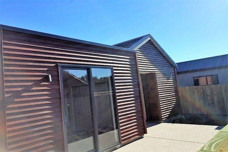 Photo of property in 4 Mount Burke Street, Wanaka, 9305