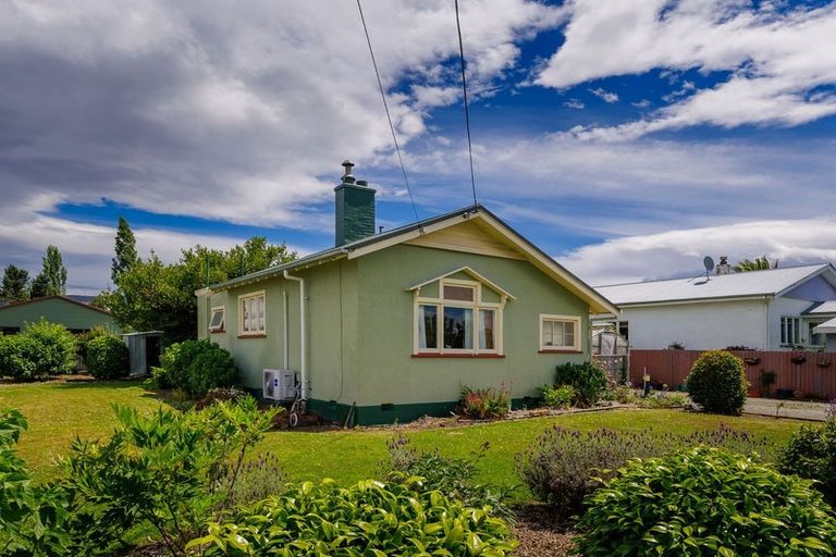 Photo of property in 63 Parsonage Road, Waimate, 7924