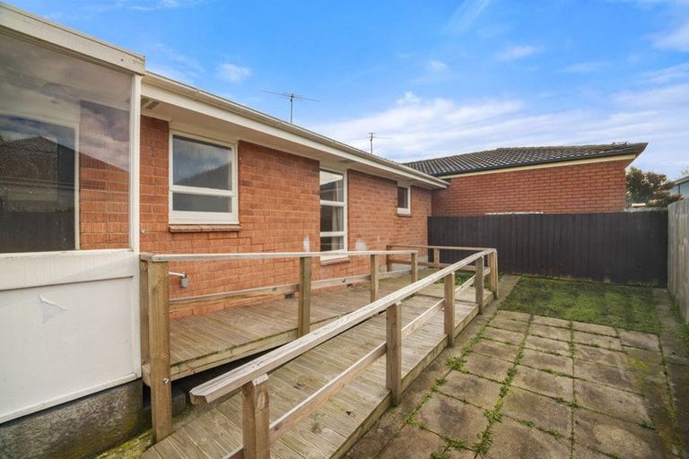 Photo of property in 49 Charnwood Crescent, Bishopdale, Christchurch, 8051