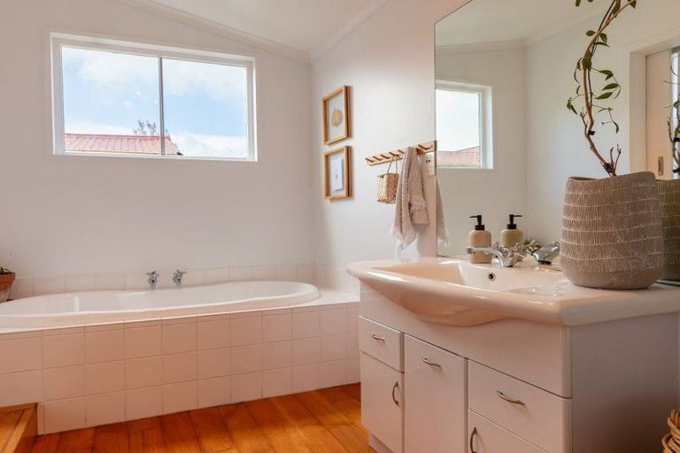 Photo of property in 8 York Street, Dannevirke, 4930